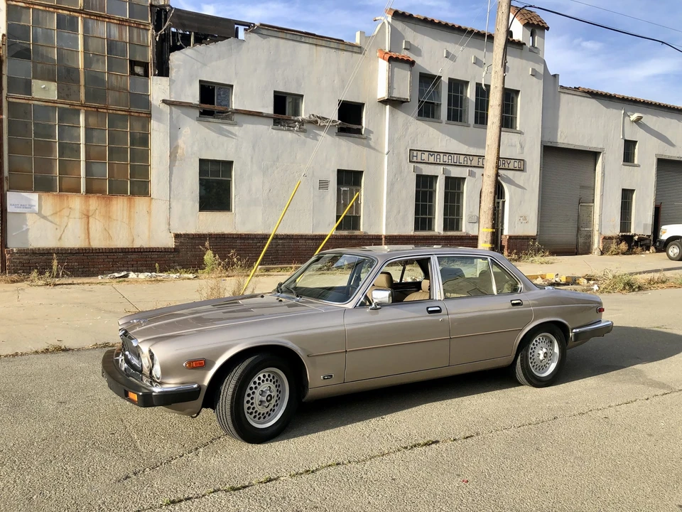 1989 Jaguar XJ Series 3 - Image 25 of 31