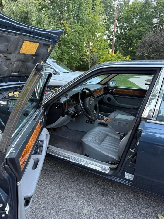 1989 Jaguar XJ Series 3 - Image 2 of 12