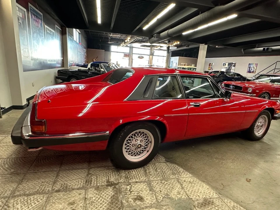 1989 Jaguar - Image 19 of 31