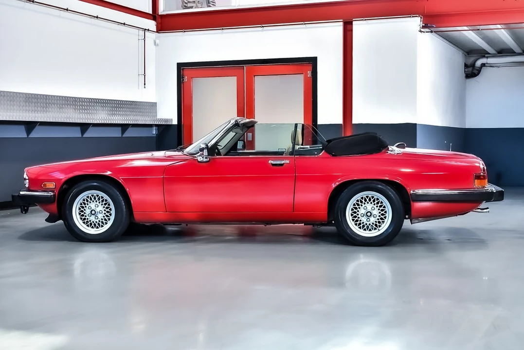 1989 Jaguar XJS Convertible - Image 25 of 30