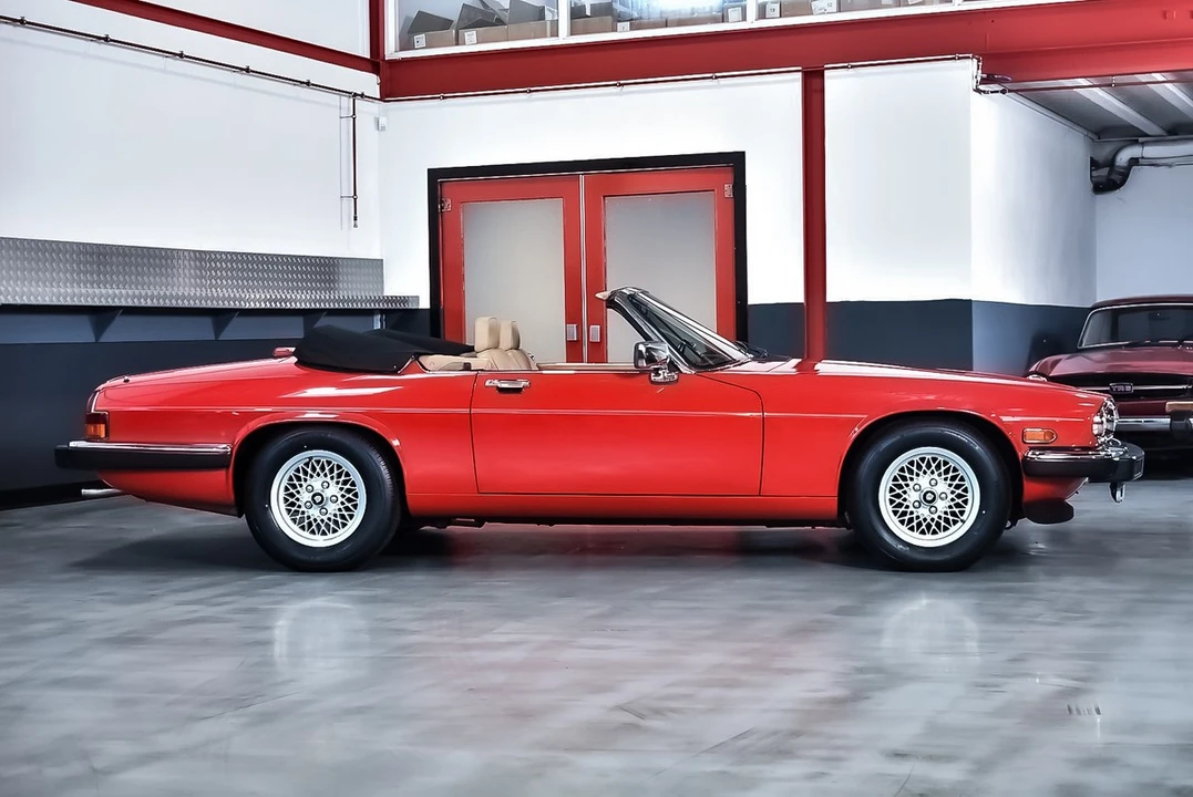 1989 Jaguar XJS Convertible - Image 14 of 30