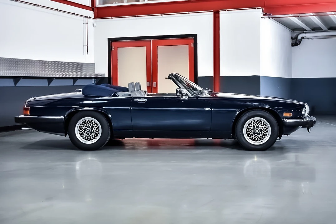 1989 Jaguar XJS Convertible - Image 17 of 30