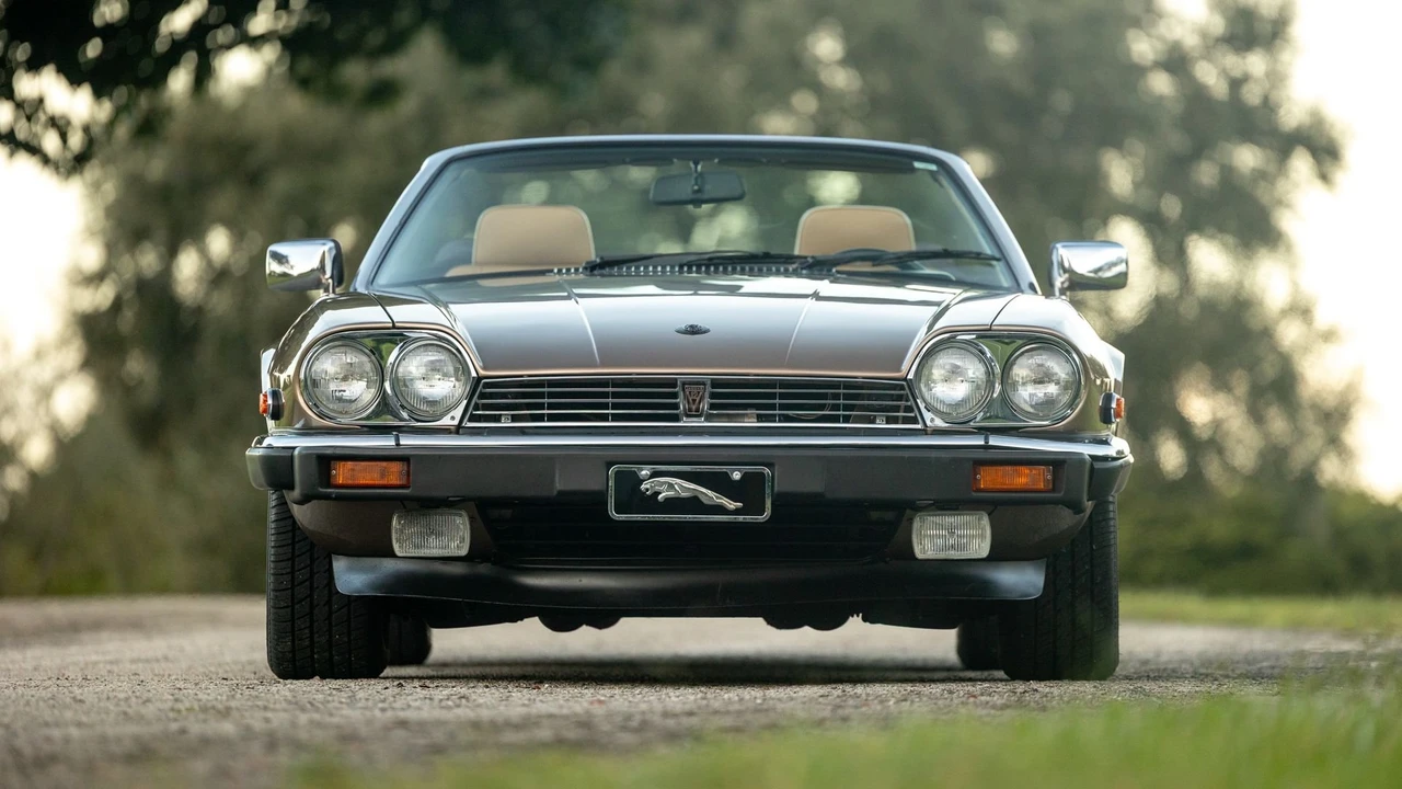 1989 Jaguar XJS Convertible - Image 4 of 31