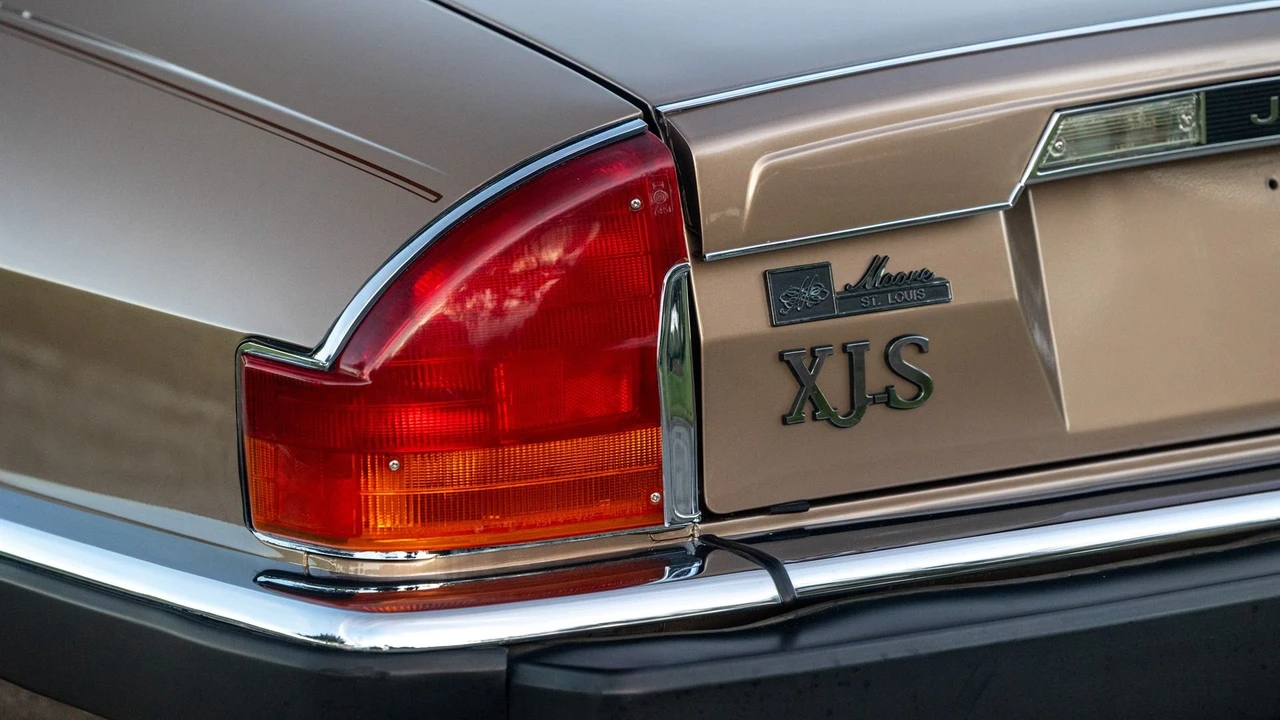 1989 Jaguar XJS Convertible - Image 21 of 31