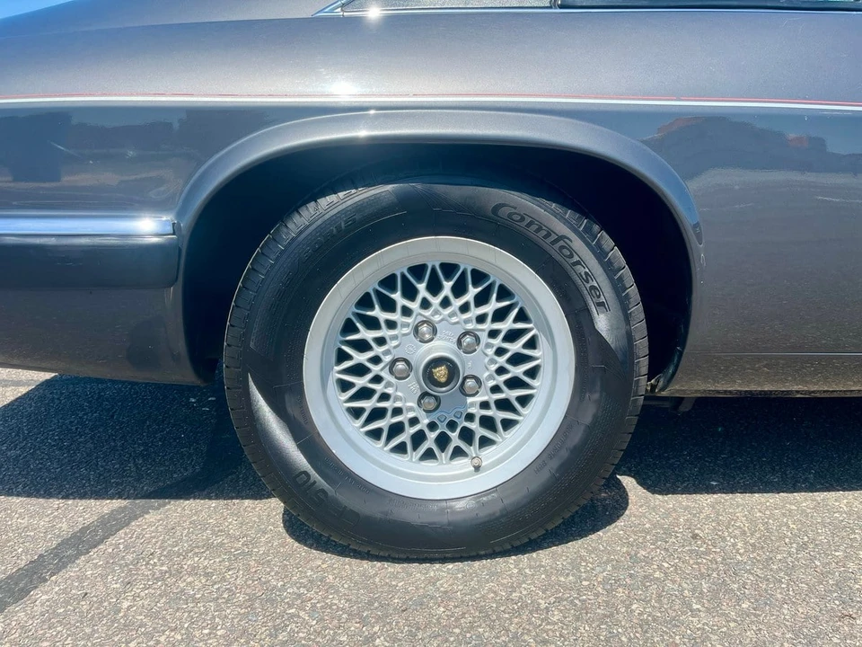 1989 Jaguar XJS - Image 15 of 31