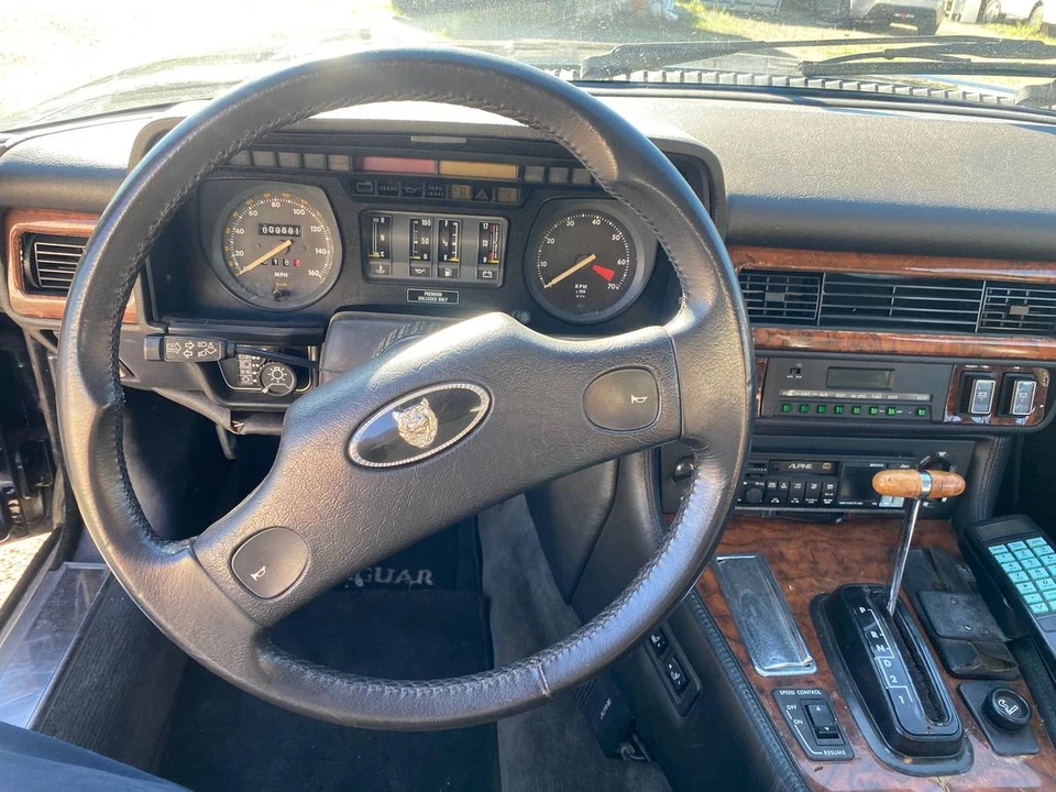 1989 Jaguar XJS - Image 11 of 12