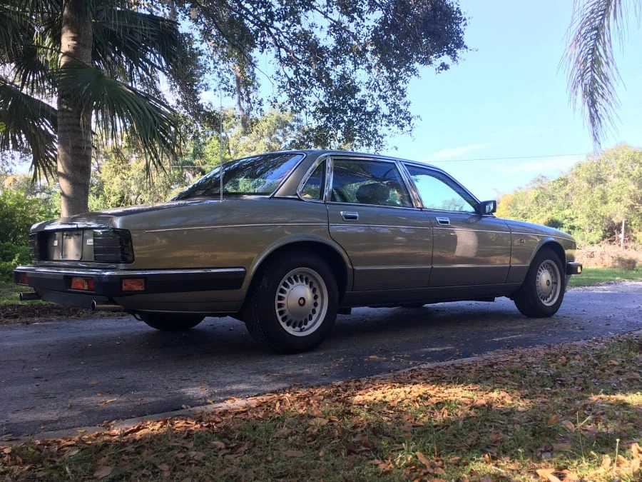 1989 Jaguar XJS - Image 10 of 11