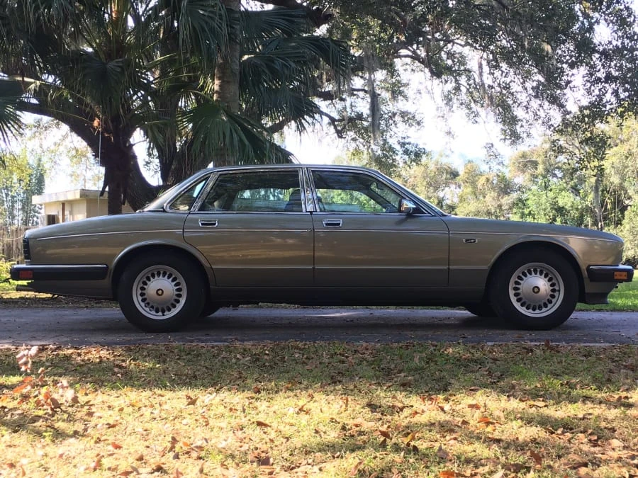 1989 Jaguar XJS - Image 11 of 11