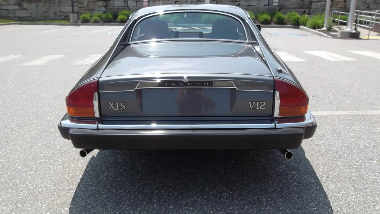 1989 Jaguar XJS - Image 2 of 21