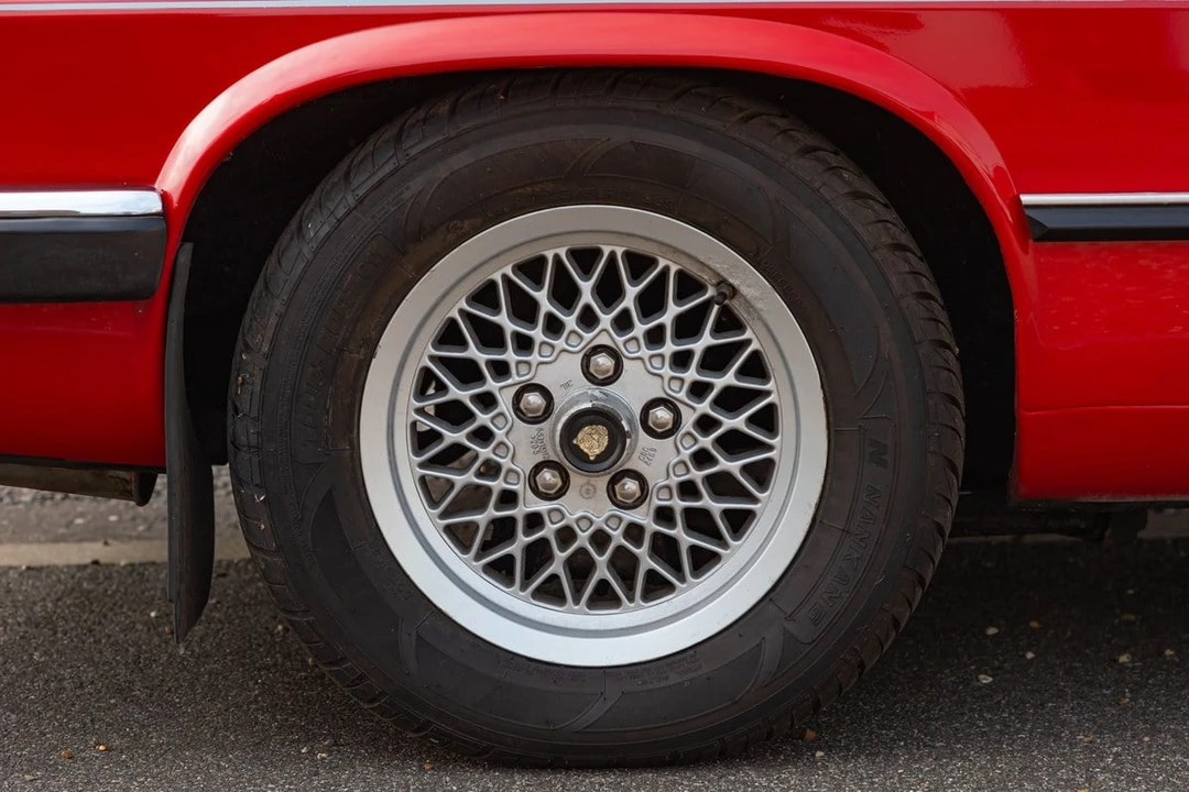 1989 Jaguar XJS Pre-Facelift V12 - Image 28 of 30