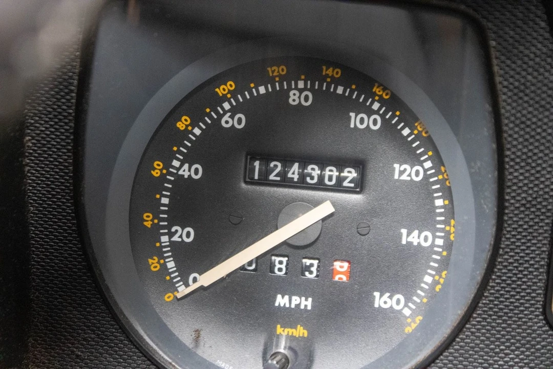 1989 Jaguar XJS Pre-Facelift V12 - Image 12 of 12