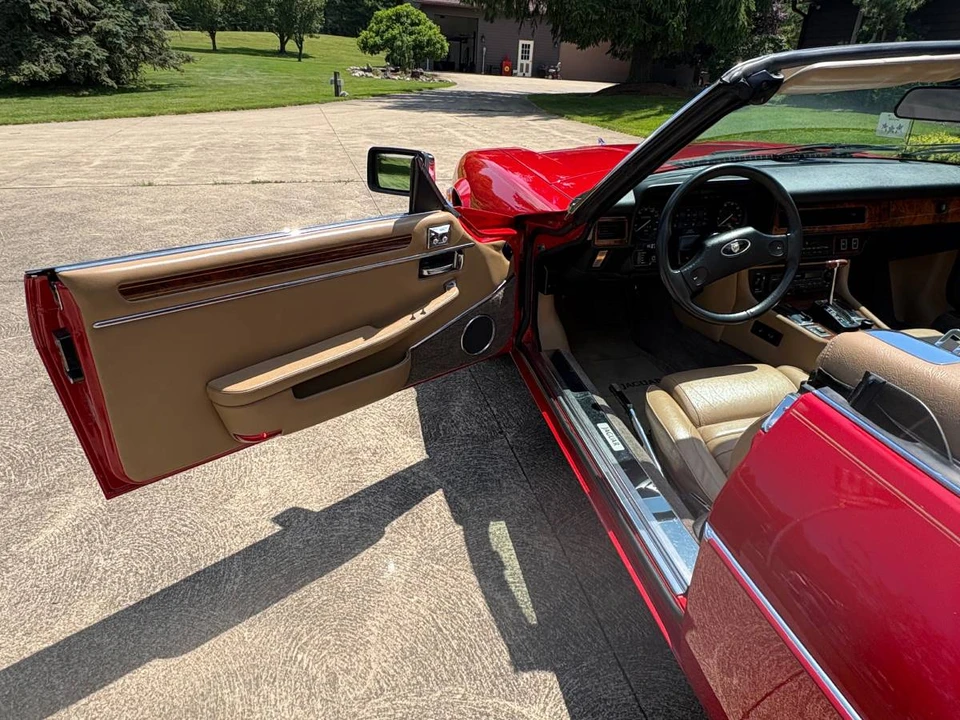 1989 Jaguar XJS Convertible - Image 9 of 13
