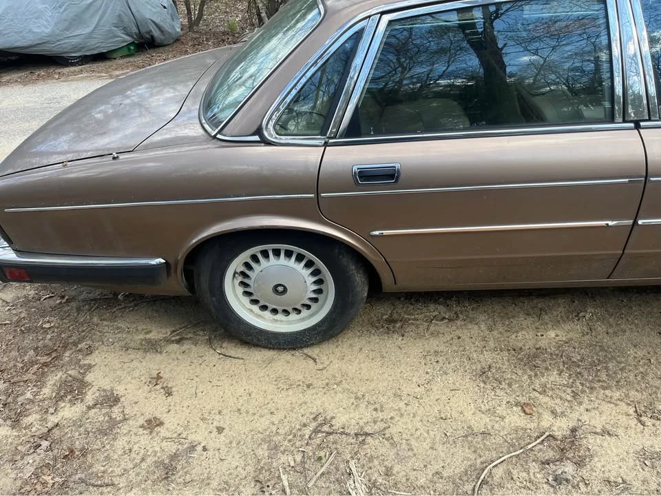 1989 Jaguar XJ40 XJ - Image 2 of 9