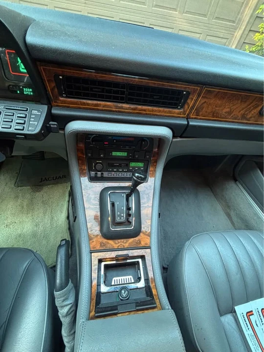 1989 Jaguar XJ40 XJ - Image 8 of 13
