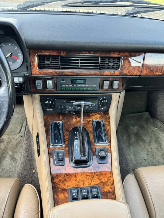 1989 Jaguar XJS - Image 13 of 17