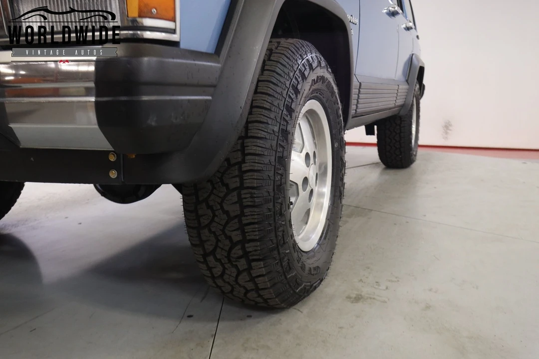 1989 Jeep XJ Cherokee - Image 11 of 12
