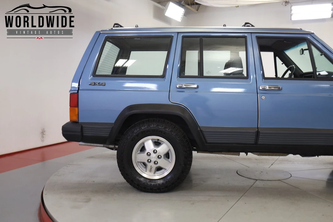 1989 Jeep XJ Cherokee - Image 9 of 12