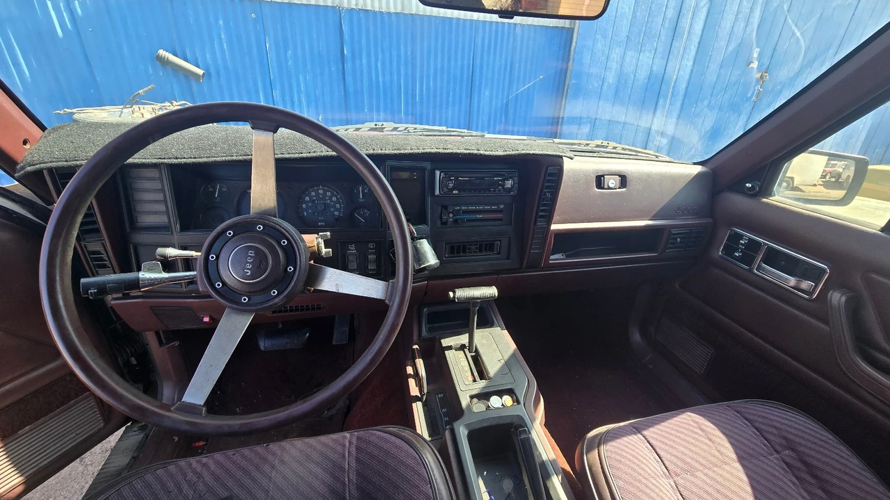 1989 Jeep XJ Cherokee - Image 8 of 9