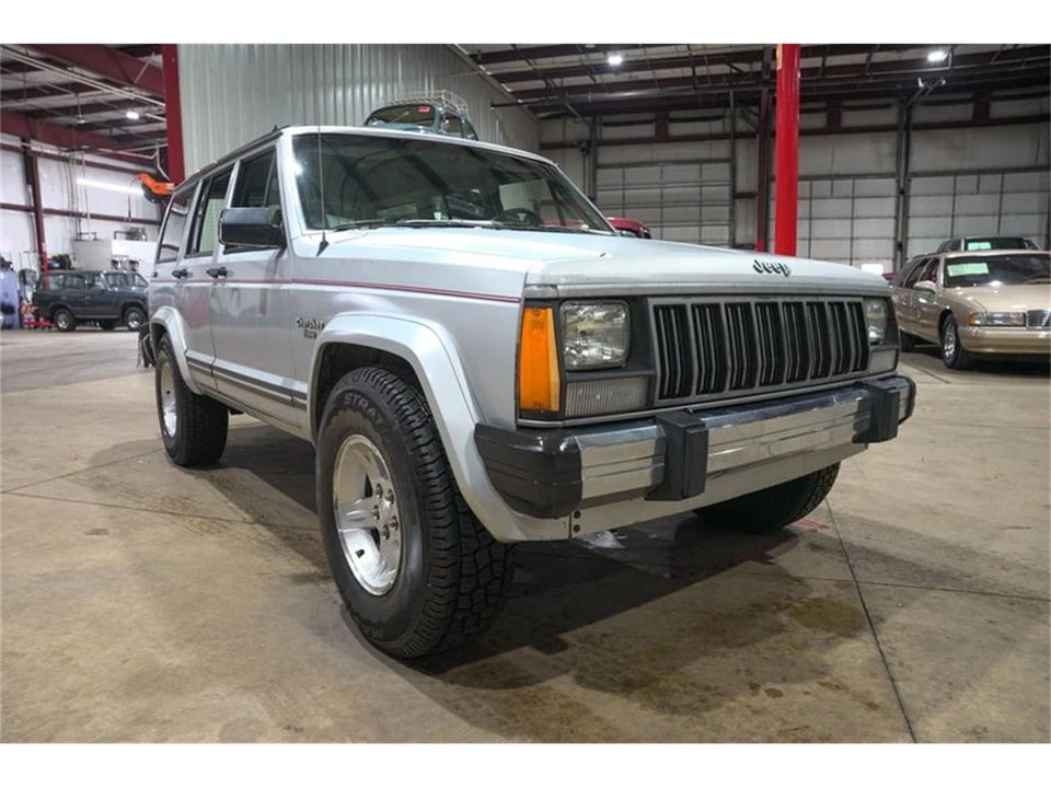 1989 Jeep XJ Cherokee - Image 12 of 31