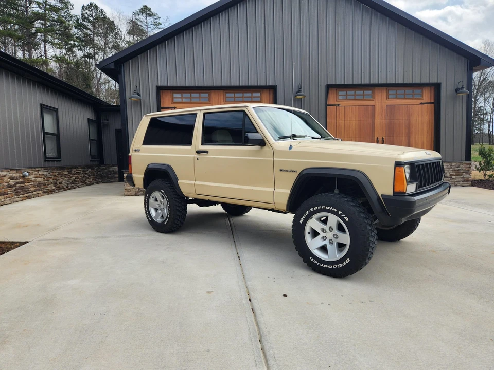 1989 Jeep XJ Cherokee - Image 8 of 31