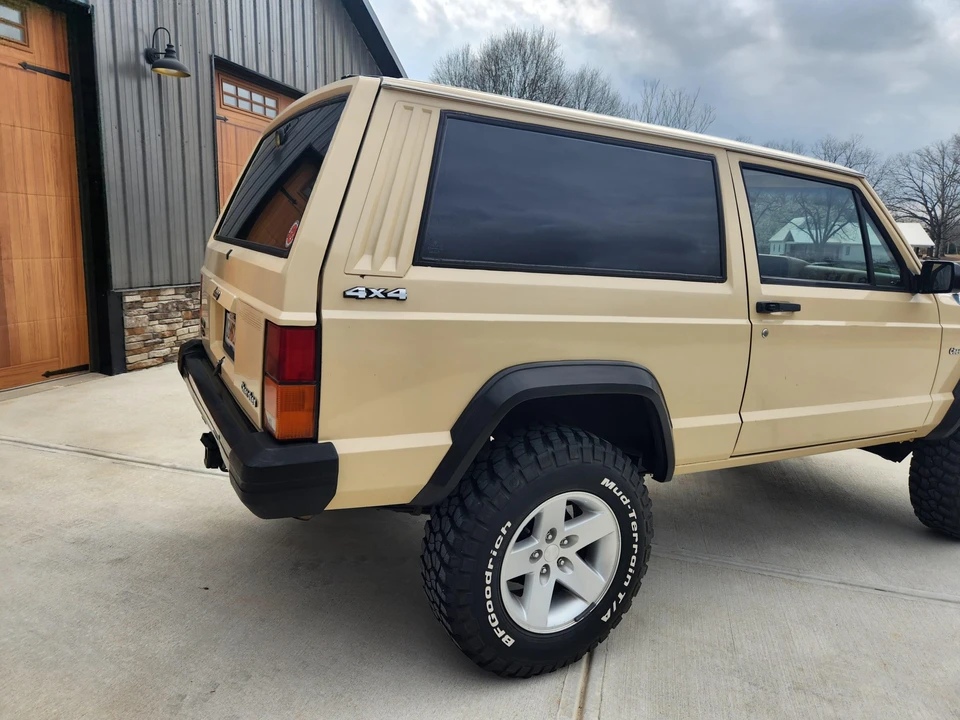 1989 Jeep XJ Cherokee - Image 18 of 31