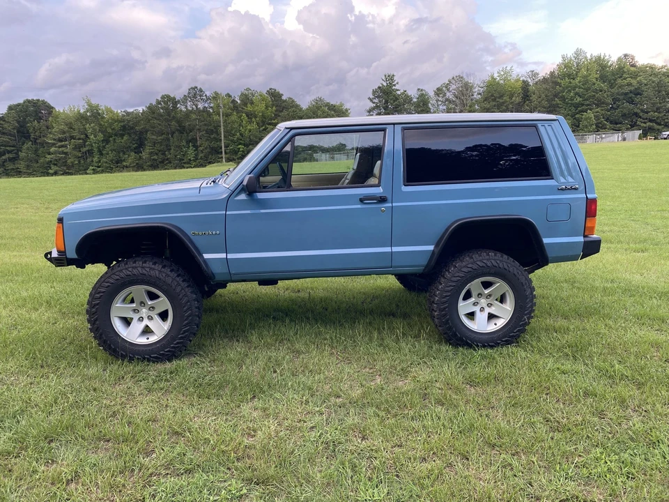 1989 Jeep XJ Cherokee - Image 8 of 31