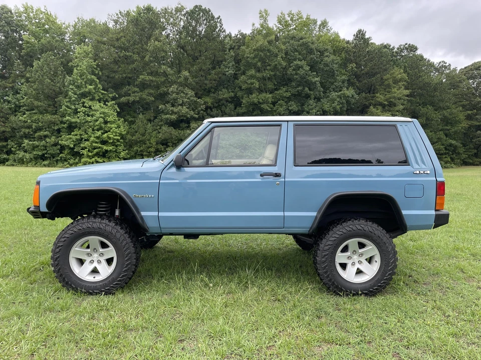 1989 Jeep XJ Cherokee - Image 9 of 31