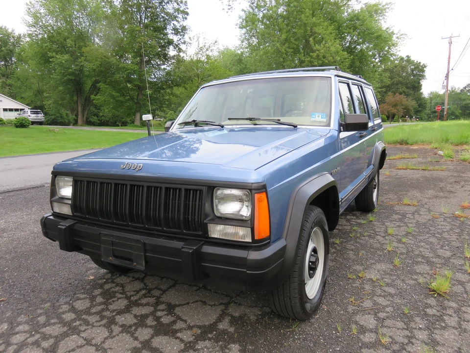 1989 Jeep XJ Cherokee - Image 2 of 31