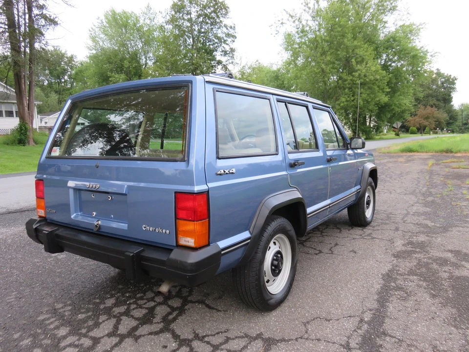 1989 Jeep XJ Cherokee - Image 6 of 31