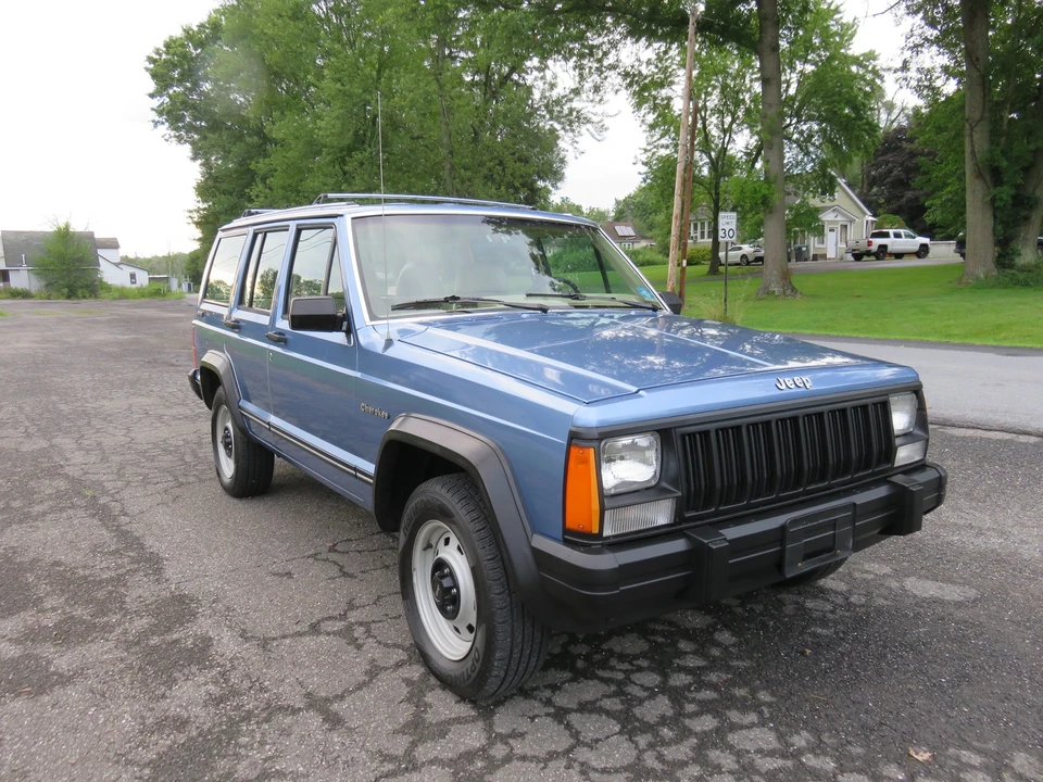 1989 Jeep XJ Cherokee - Image 8 of 31