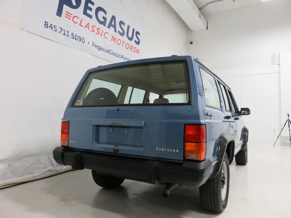 1989 Jeep XJ Cherokee - Image 24 of 31