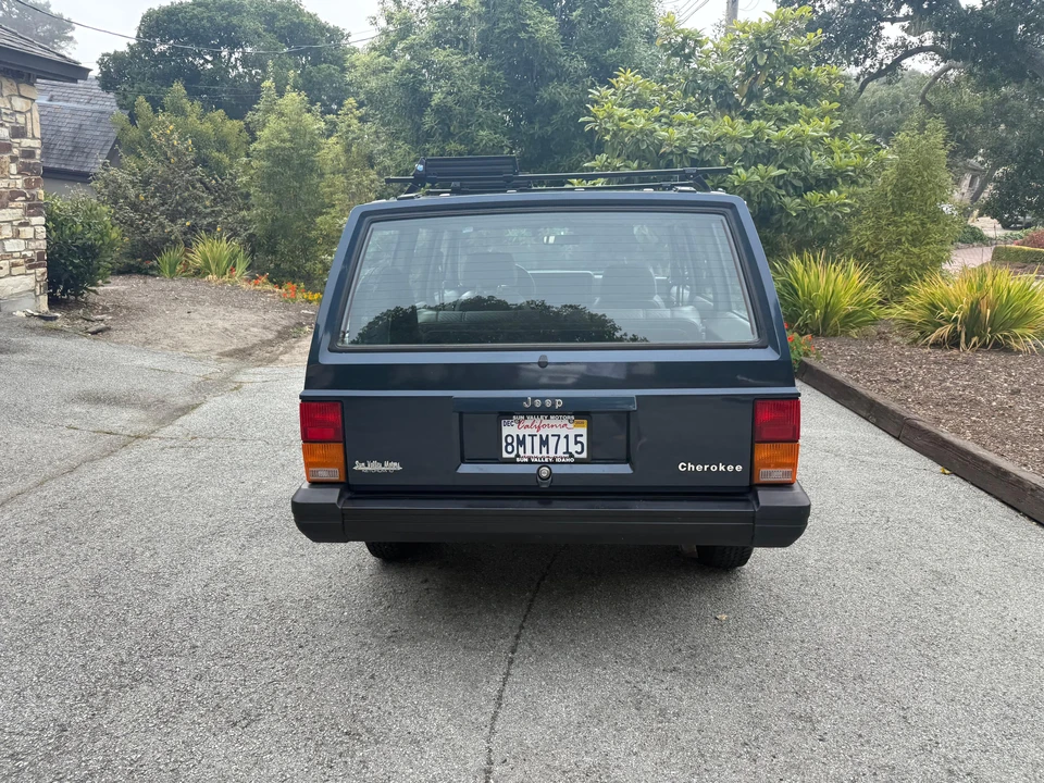 1989 Jeep XJ Cherokee - Image 11 of 31