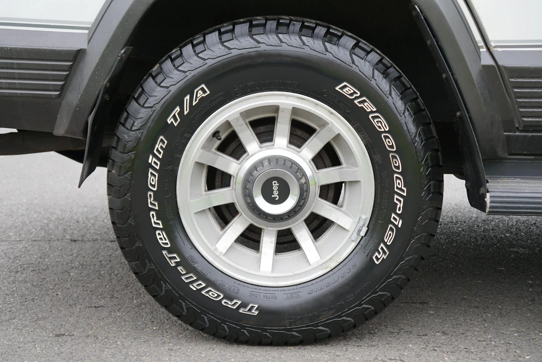 1989 Jeep XJ Cherokee - Image 26 of 31