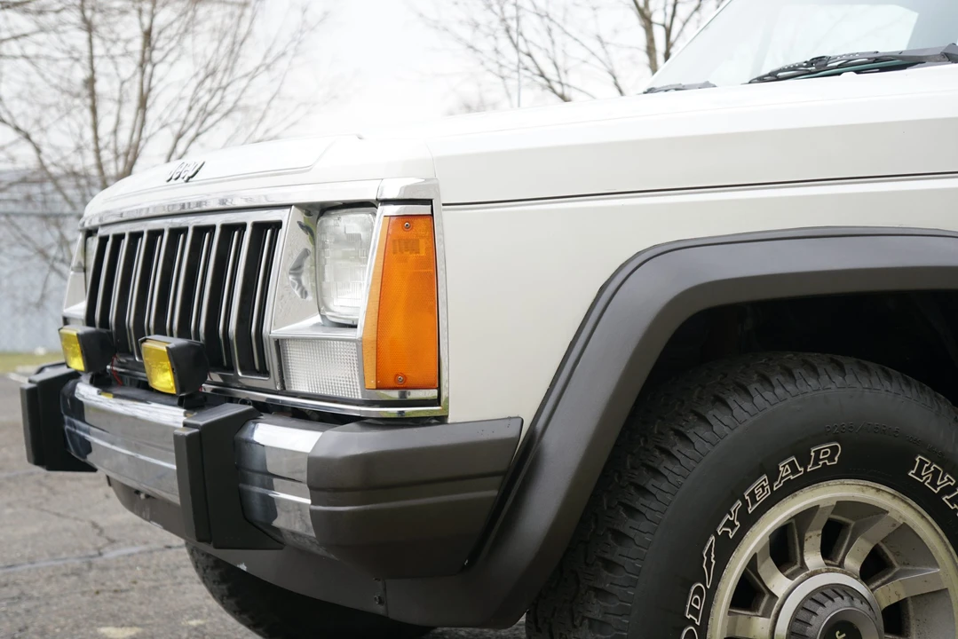 1989 Jeep XJ Cherokee - Image 11 of 31