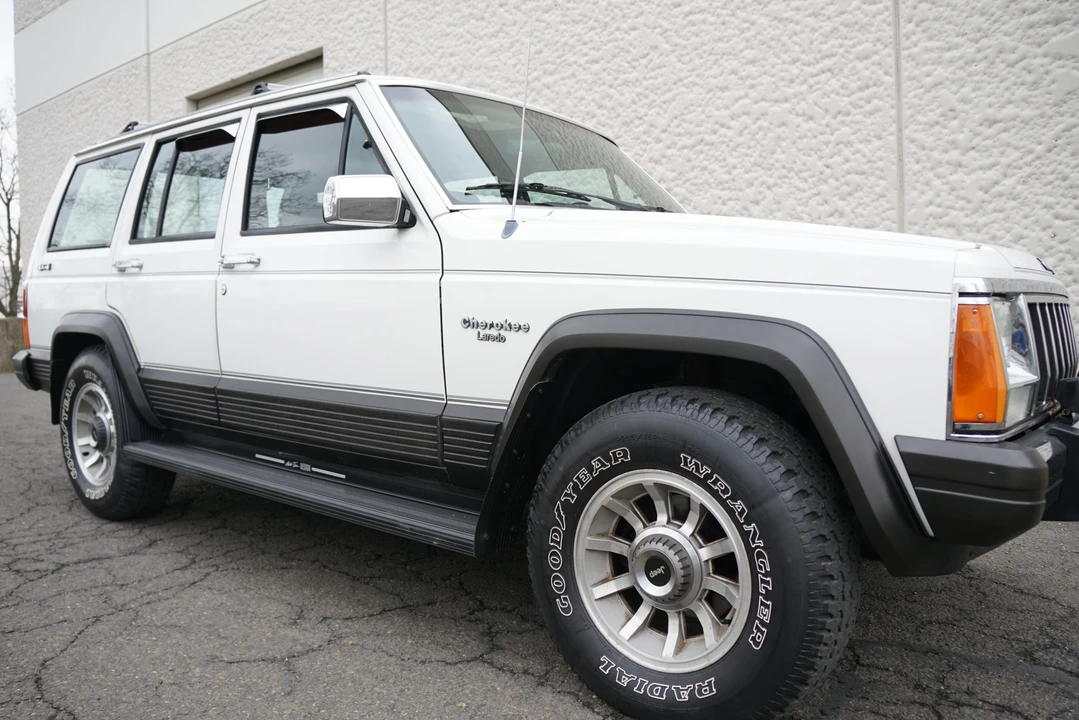 1989 Jeep XJ Cherokee - Image 18 of 31