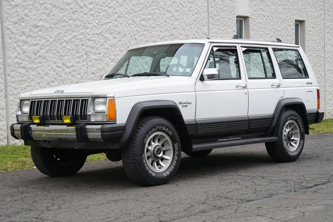 1989 Jeep XJ Cherokee - Image 2 of 31