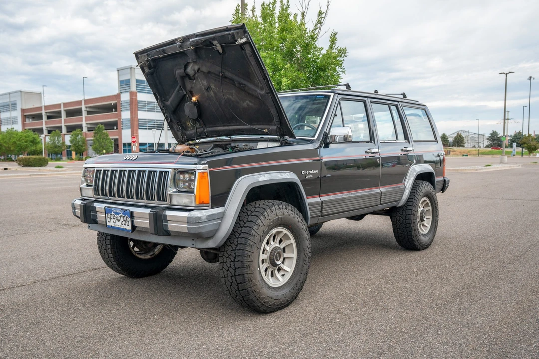 1989 Jeep XJ Cherokee - Image 10 of 31