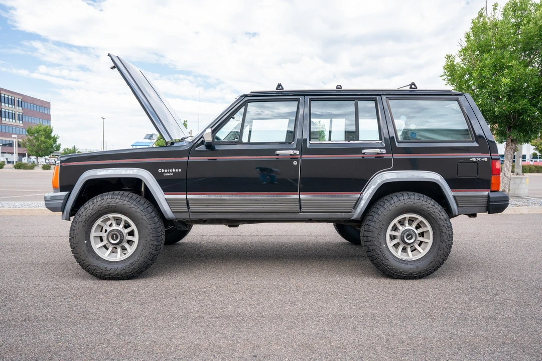 1989 Jeep XJ Cherokee - Image 11 of 31