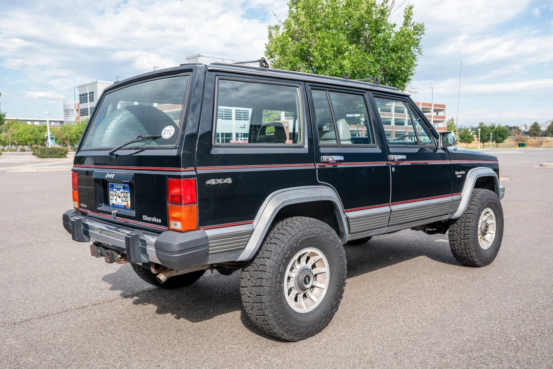 1989 Jeep XJ Cherokee - Image 6 of 31