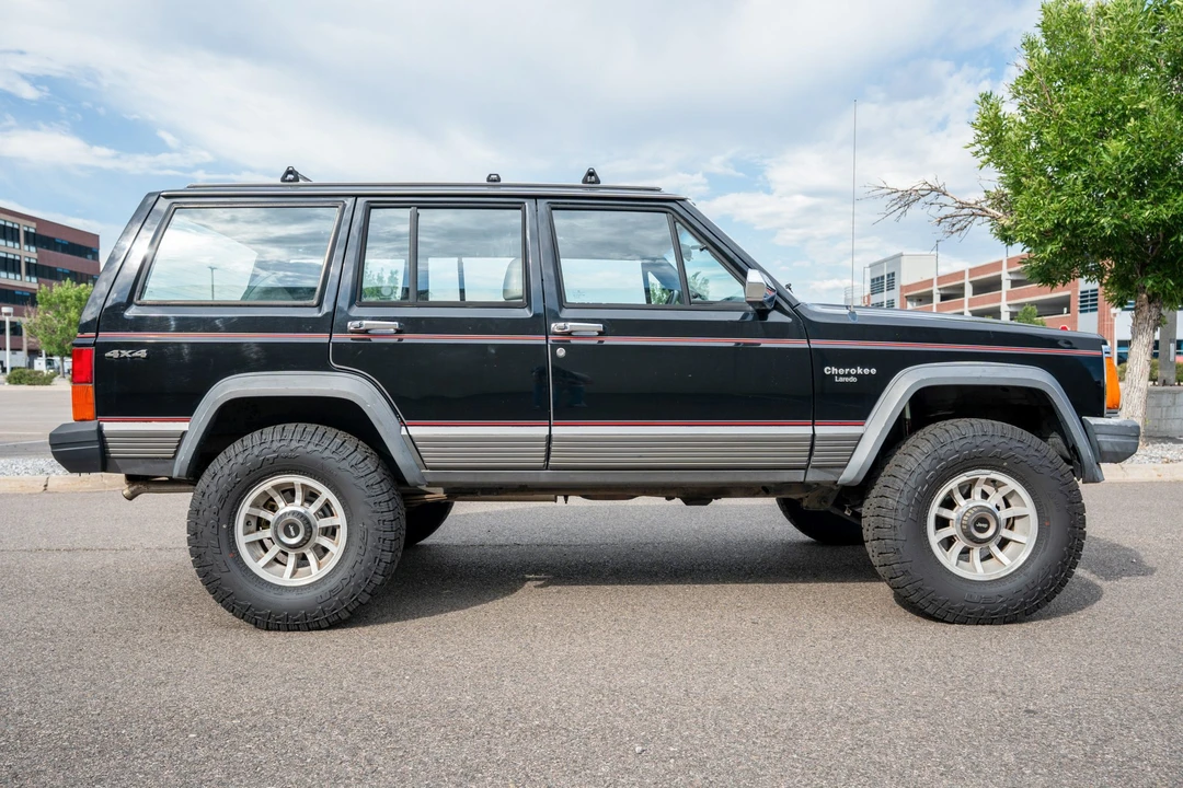 1989 Jeep XJ Cherokee - Image 7 of 31