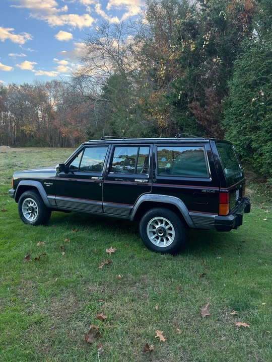 1989 Jeep XJ Cherokee - Image 6 of 31