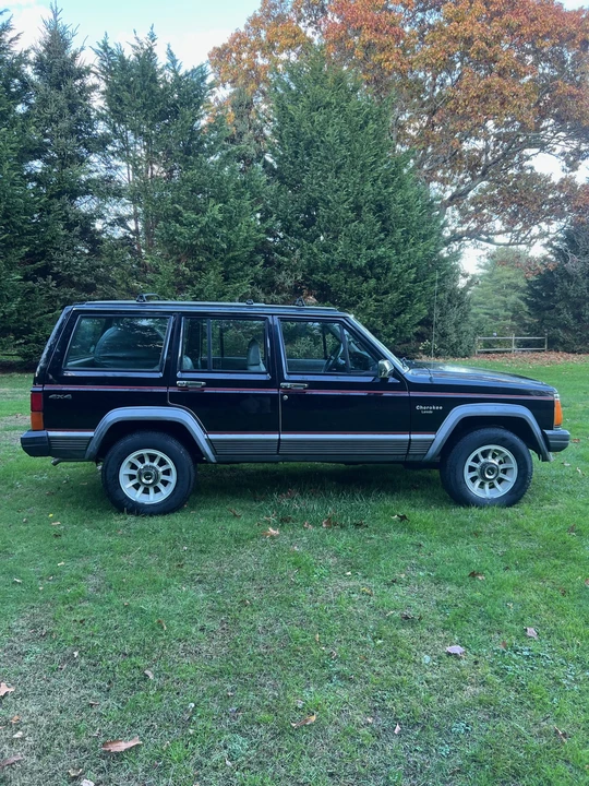 1989 Jeep XJ Cherokee - Image 10 of 31