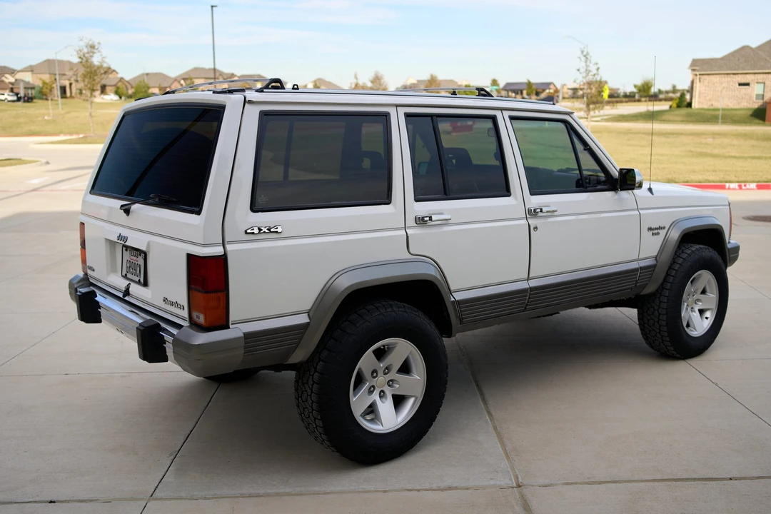 1989 Jeep XJ Cherokee - Image 7 of 31