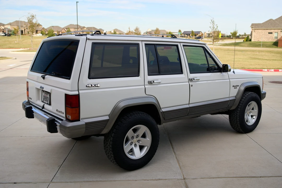 1989 Jeep XJ Cherokee - Image 8 of 31
