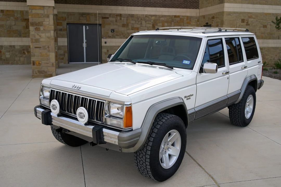 1989 Jeep XJ Cherokee - Image 2 of 31