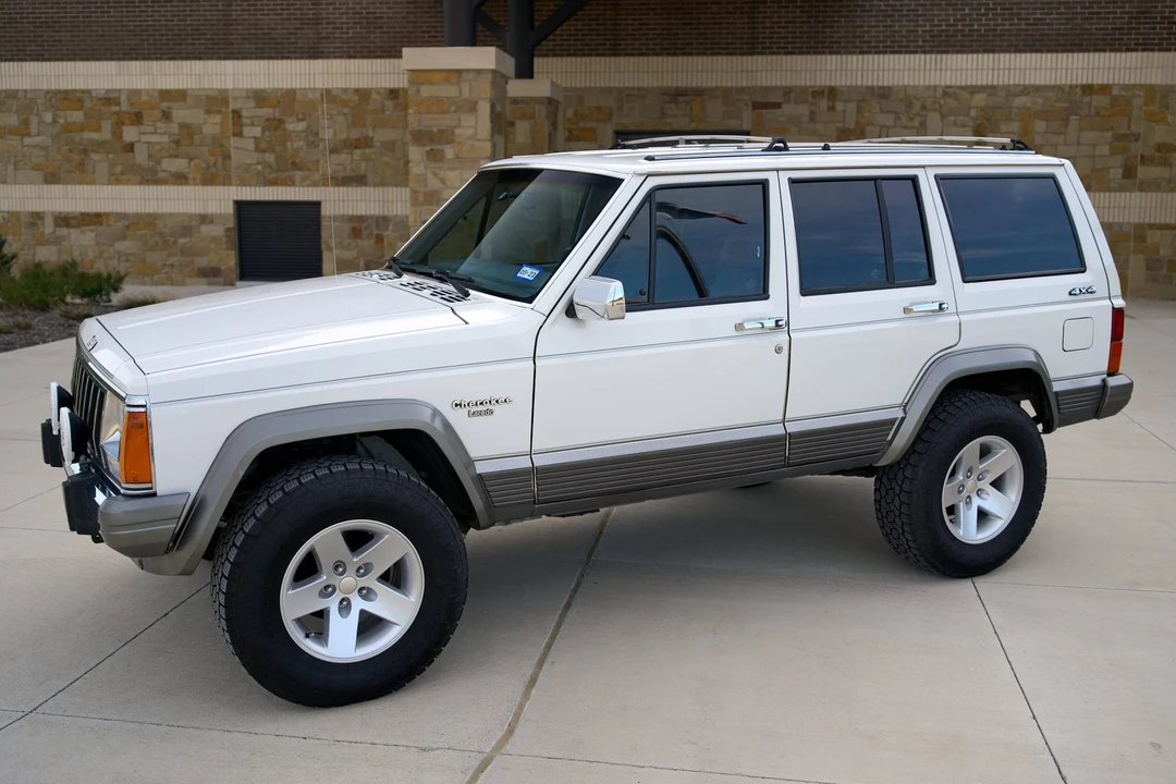 1989 Jeep XJ Cherokee - Image 3 of 31