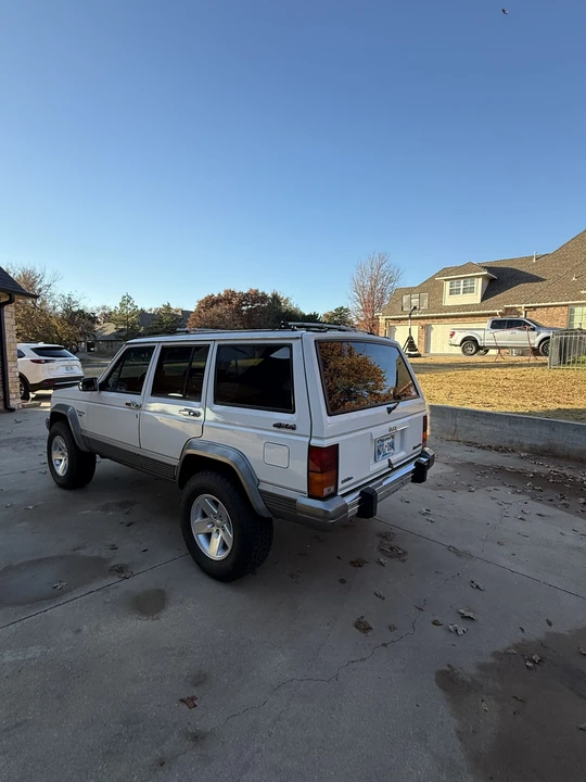 1989 Jeep XJ Cherokee - Image 7 of 31