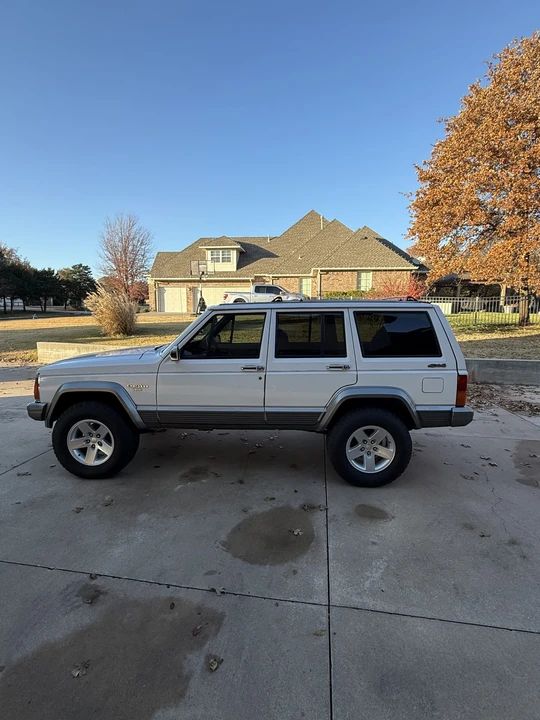 1989 Jeep XJ Cherokee - Image 6 of 31