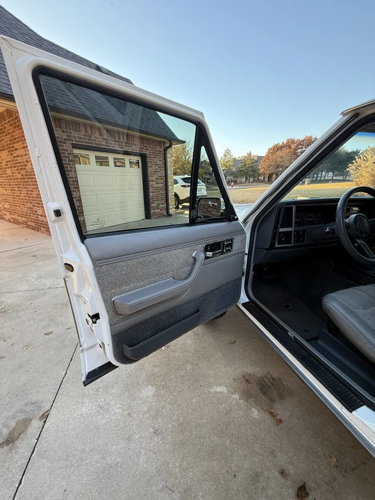 1989 Jeep XJ Cherokee - Image 25 of 31