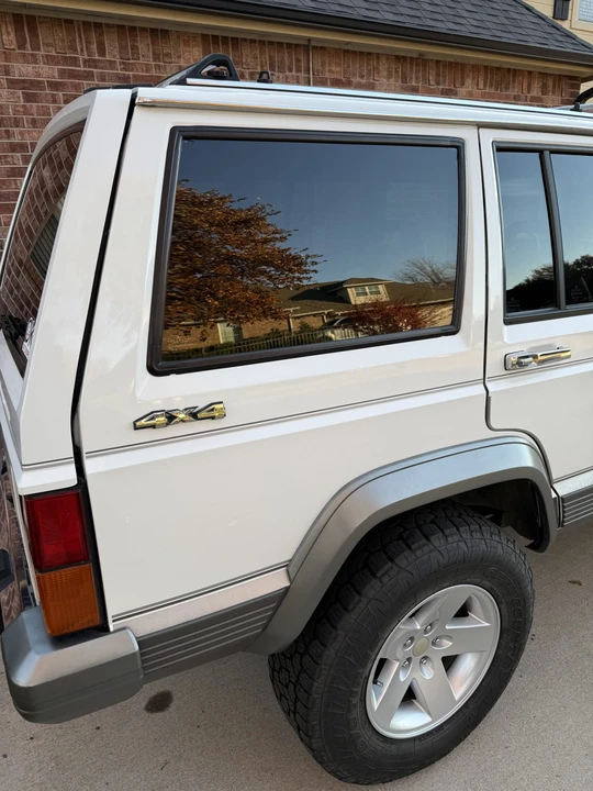 1989 Jeep XJ Cherokee - Image 16 of 31